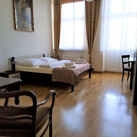 Dom Notre Dame Bed & Breakfast Wroclaw Exterior photo