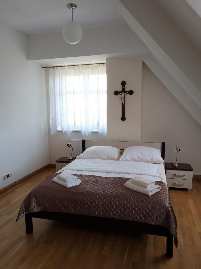 Dom Notre Dame Bed & Breakfast Wroclaw Exterior photo