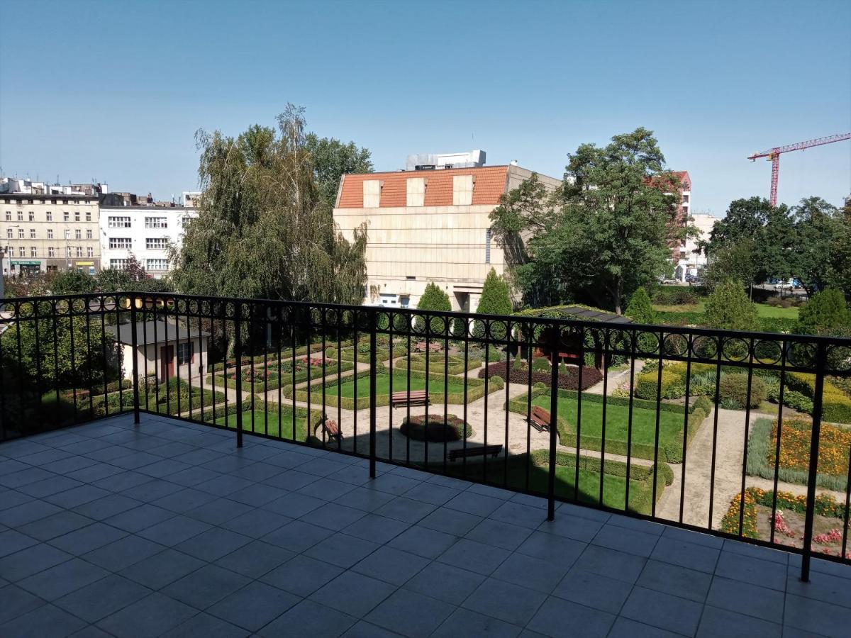 Dom Notre Dame Bed & Breakfast Wroclaw Exterior photo